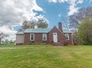 235 Pipers Gap Rd, Mount Airy, NC 27030