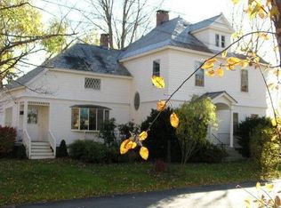 1 Crescent St, Newport, NH 03773