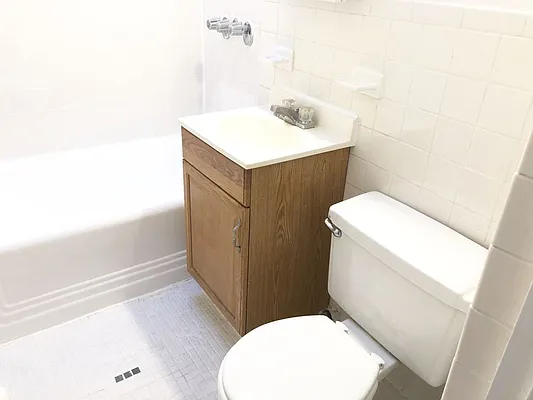 Rented by NY Space Finders Inc. | media 7