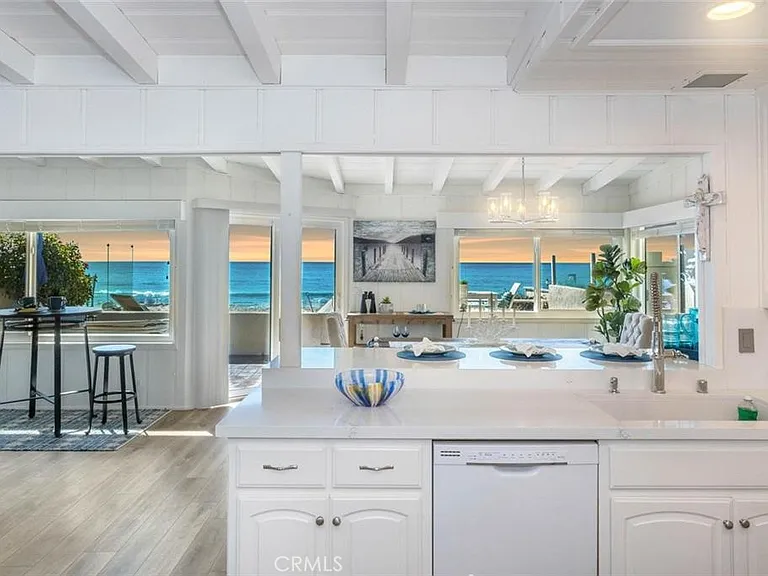 35325 Beach Rd — Photo 1
