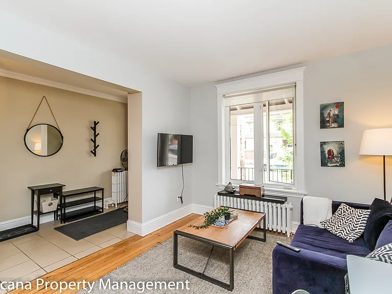 294 Crichton St #1 — Photo 6