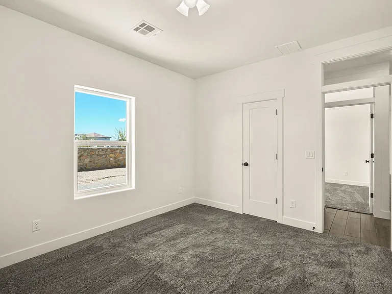 4025 Boardwalk Rd — Photo 45