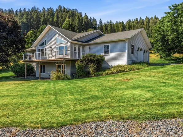 7446 Sundance St, Bonners Ferry, ID 83805