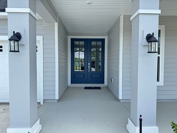 5th image of 3216 Saffron Ct