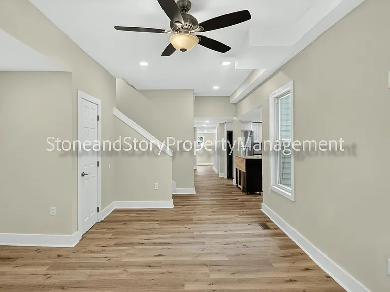 414 NE Grattan St — Photo 7