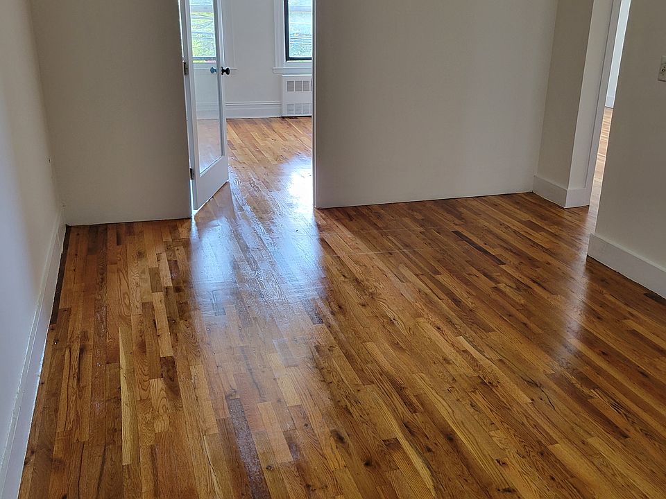 1st image of 1338 Willoughby Ave APT 2B