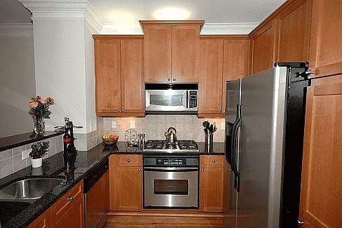Kitchen with Granite Coutertops