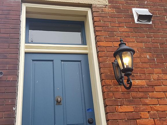 Private Entrance
