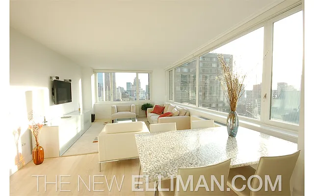 Rented by Douglas Elliman | media 15