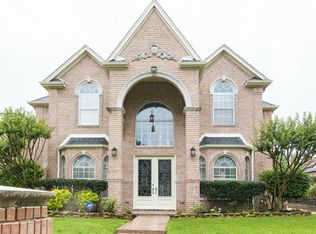 2120 Royal Dominion Ct, Arlington, TX 76006