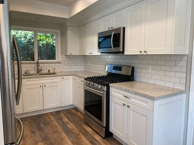 5900 Cahill Ave — Photo 9