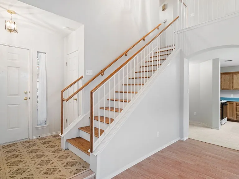 1401 Thibodeaux Dr — Photo 4