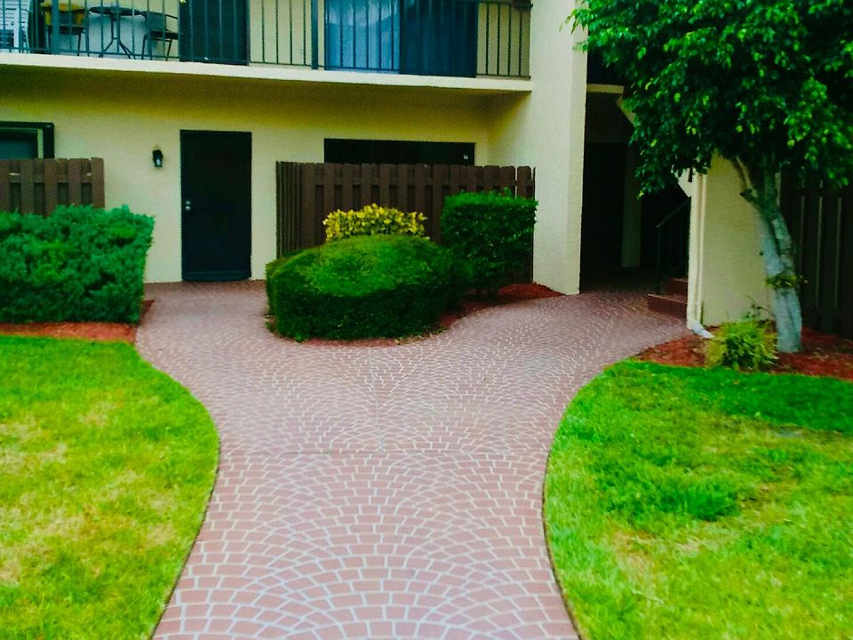 Second floor. Well maintained property grounds.
