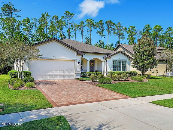 3rd image of 131 WOODGROVE Court