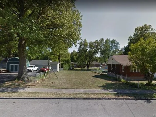 9008 Forest Ave, Saint Louis, MO 63114