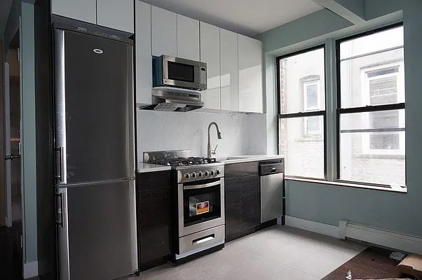 Rented by Real Team Brokerage | media 16