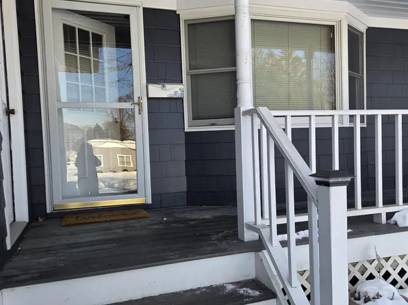 6 Honey Ln, Miller Place, NY 11764