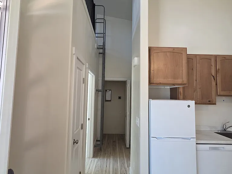 2158 E Bonnies Way #24 — Photo 5