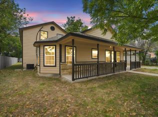 1103 Chase Ave, Cleburne, TX 76031