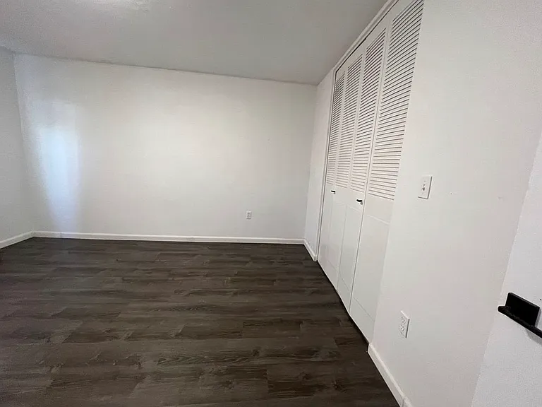 1698 Jefferson Ave #37 — Photo 7