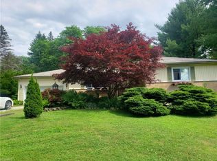 516 Rehwinkle Rd, Northfield, OH 44067
