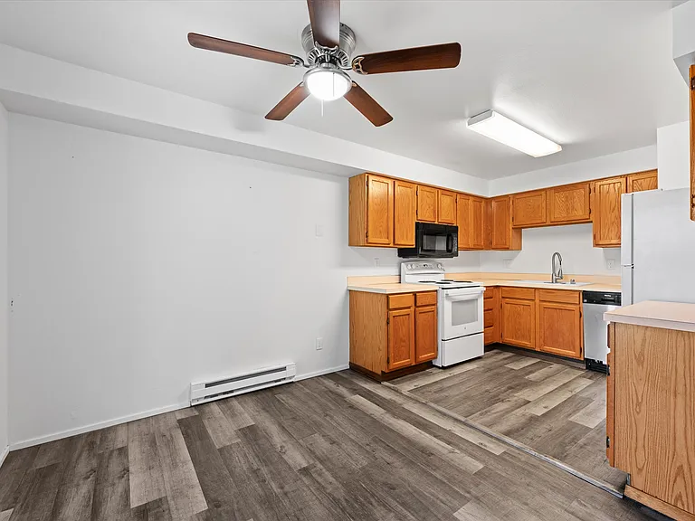 3121 W Hood Ave #E103 — Photo 11