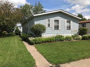 1010 Springdale Ln, Dekalb, IL 60115