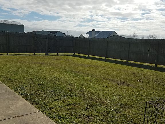 4th image of 13931 Amelia Dr