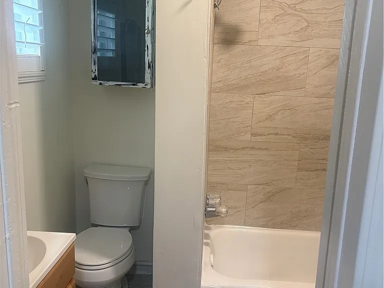 37 Garden Dr — Photo 6