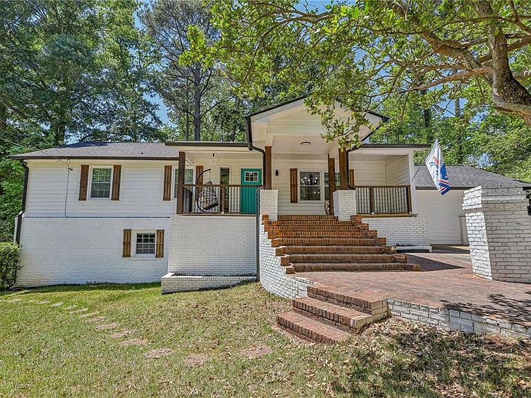 Listing photo 3