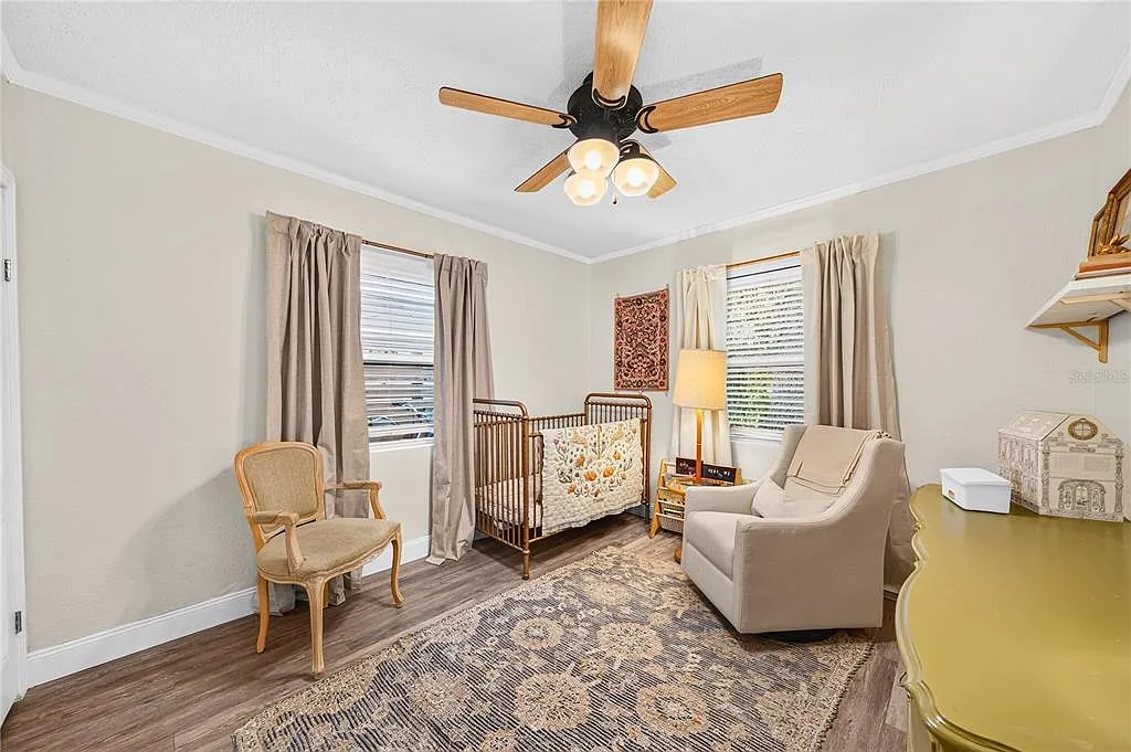2 bed, 1.0 bath, 976 sqft, $2,500 — Photo 2