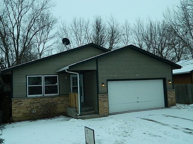 1st image of 919 Mayfield Dr