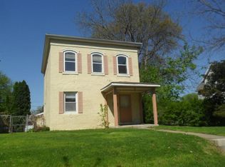 517 S Central Ave, Burlington, IA