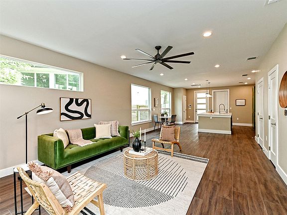 5th image of 1202 Cometa St #B