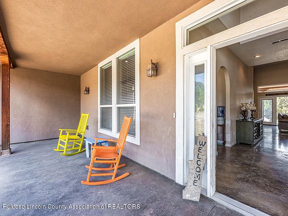 4th image of 111 Silver Fox Ln
