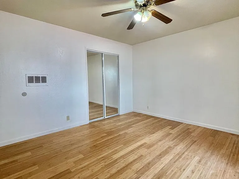 632 E Olive Ave — Photo 3