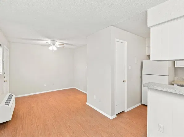 400 W 34th St APT 101, Austin, TX 78705
