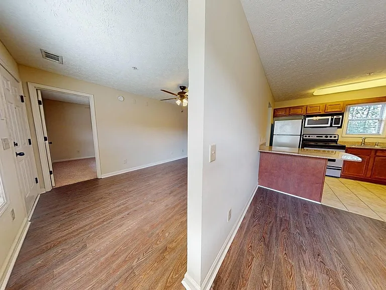 338 W Glenn Ave — Photo 13