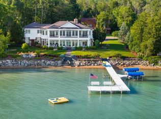 3248 Glenwood Beach Dr, Boyne City, MI 49712