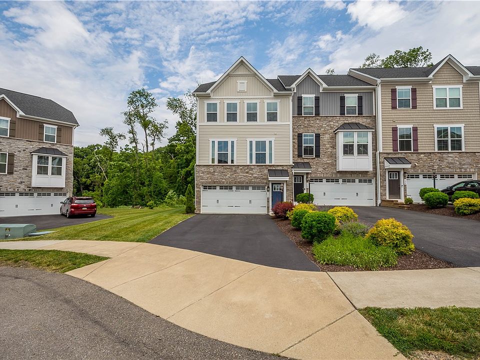 1st image of 160 Cole Dr