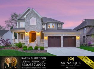 720 N Loomis St, Naperville, IL 60563