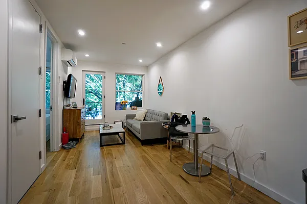 Rented by Corcoran | media 6