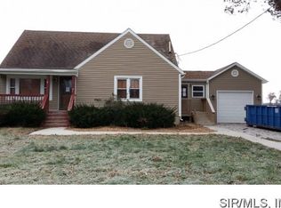 1272 Bauer Rd, Troy, IL 62294