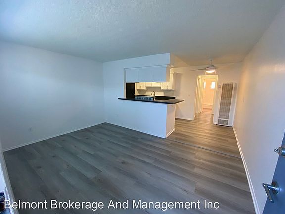 5th image of 1027 Cedar Ave Unit 9