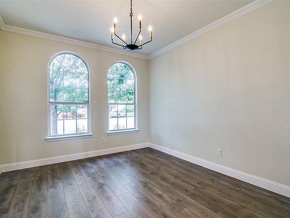 4th image of 4406 Baskerville Dr