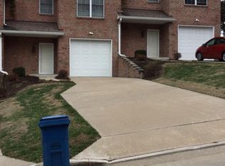 606 Woodlander Rd #606, Jefferson City, MO 65101