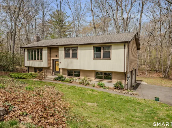 14 Latimer Drive, East Lyme, CT 06333