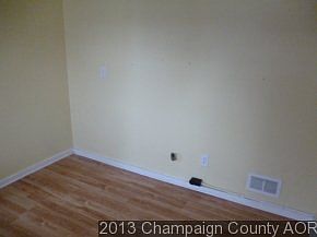 2nd image of 506 E Buckner St