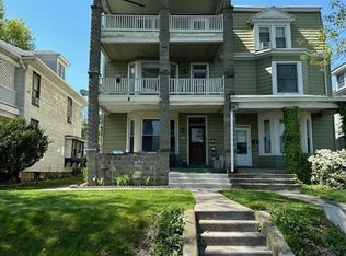 208 N Front St APT 3, Wormleysburg, PA 17043