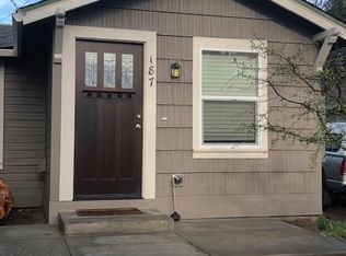 187 Harrison St, Ashland, OR 97520